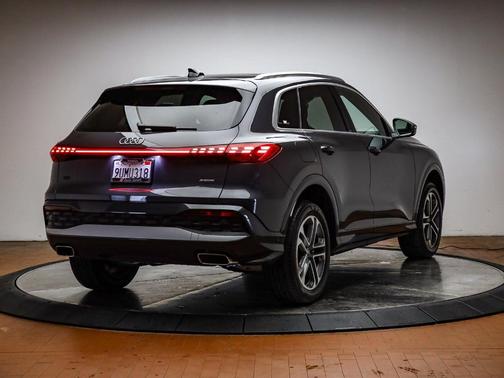 2025 Audi Q5 2.0T quattro Premium