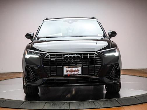 2025 Audi Q3 45 S line Premium