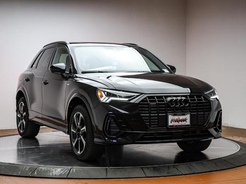 2025 Audi Q3 45 S line Premium