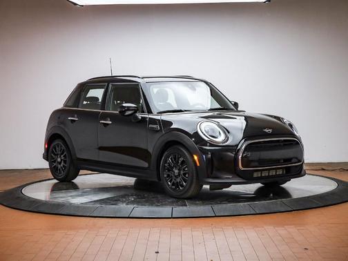 2024 MINI Hardtop Cooper