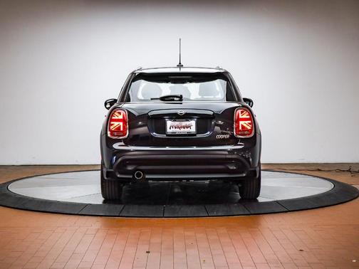 2024 MINI Hardtop Cooper