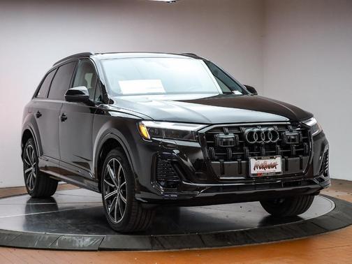 2026 Audi Q7 45 Premium Plus