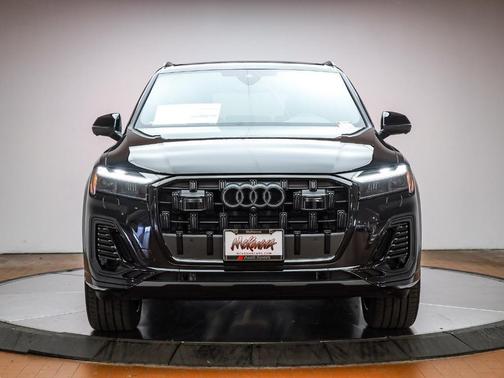 2026 Audi Q7 45 Premium Plus