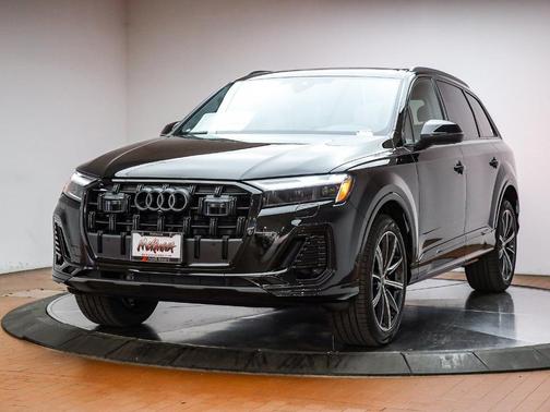 2026 Audi Q7 45 Premium Plus