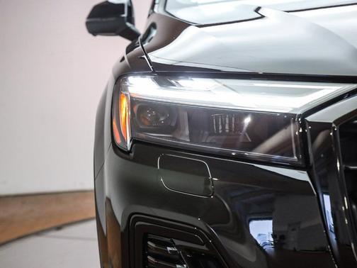 2026 Audi Q7 45 Premium Plus
