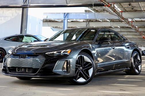 2023 Audi RS e-tron GT Base