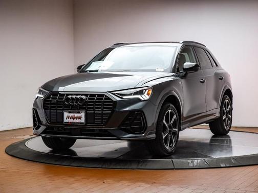 2025 Audi Q3 45 S line Premium