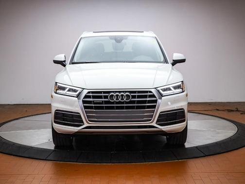 Ibis White 2018 Audi Q5 2.0T Tech Premium