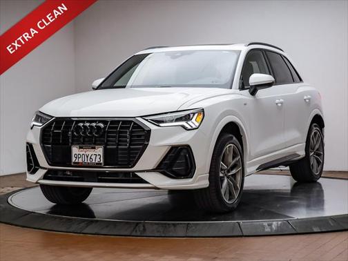 2024 Audi Q3 Premium 45 TFSI S line quattro Tiptronic