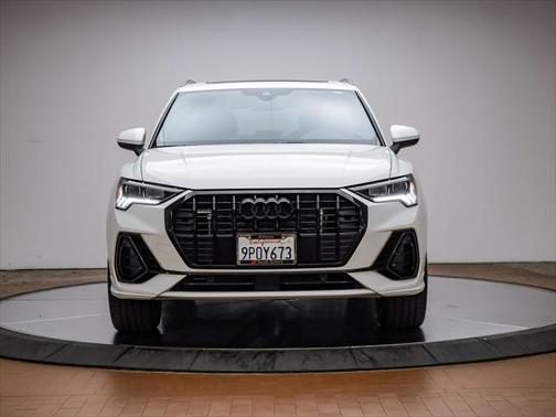 2024 Audi Q3 Premium 45 TFSI S line quattro Tiptronic
