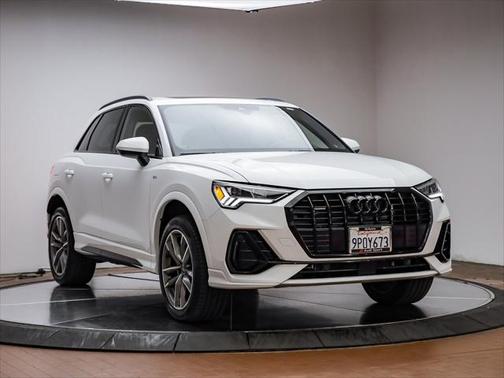 2024 Audi Q3 Premium 45 TFSI S line quattro Tiptronic
