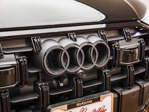 2026 Audi Q7 45 Premium