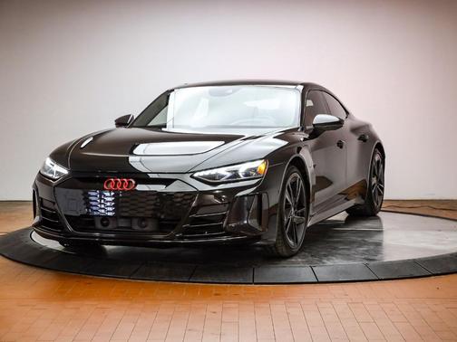 2023 Audi RS e-tron GT Base