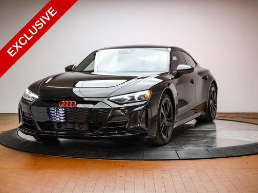 2023 Audi RS e-tron GT Base