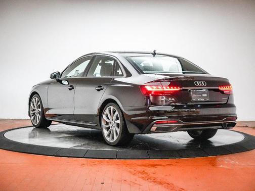 2023 Audi A4 45 S line Premium Plus