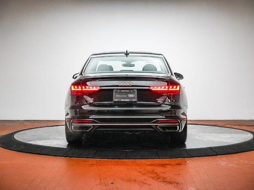 2023 Audi A4 45 S line Premium Plus
