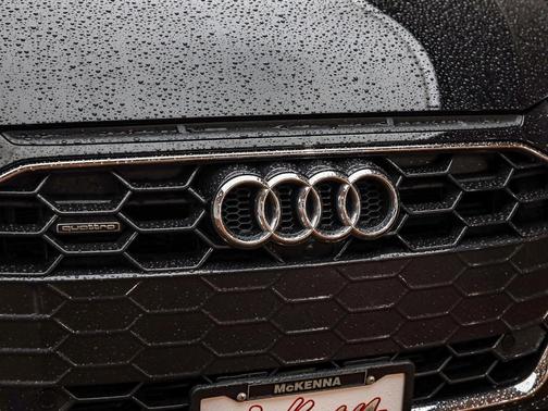 2023 Audi A4 45 S line Premium Plus