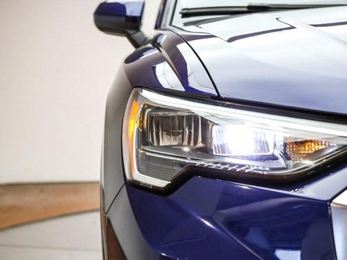 2022 Audi Q3 45 S line Premium