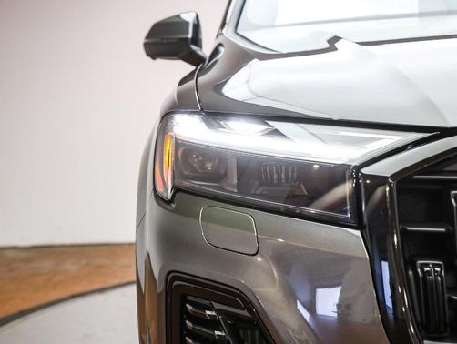 2026 Audi Q7 55 Premium Plus