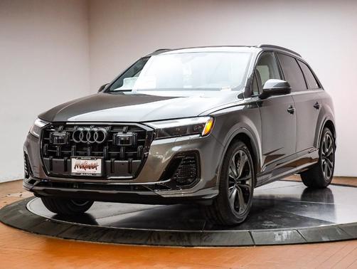 2026 Audi Q7 55 Premium Plus