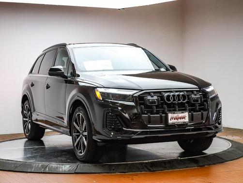 2026 Audi Q7 45 Premium Plus
