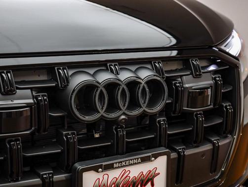 2026 Audi Q7 45 Premium Plus