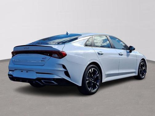 Glacial White Pearl 2024 Kia K5 GT-Line