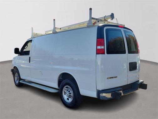 2022 Chevrolet Express 2500 RWD 2500 Regular Wheelbase WT