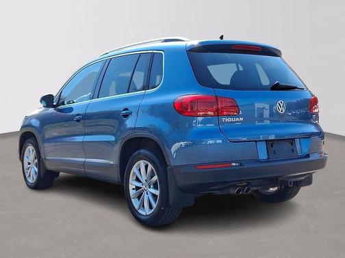 Blue 2017 Volkswagen Tiguan 2.0T Wolfsburg Edition