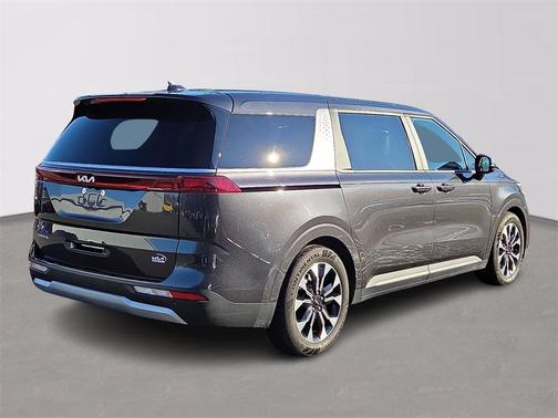 2023 Kia Carnival EX