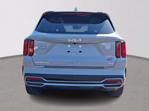 Wolf Gray 2023 Kia Sorento SX