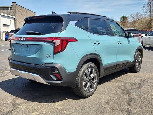 2024 Kia Seltos S