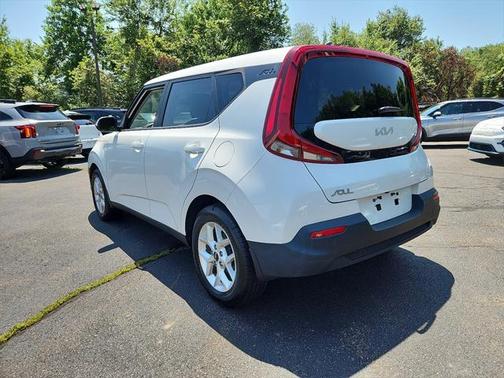 2022 Kia Soul LX