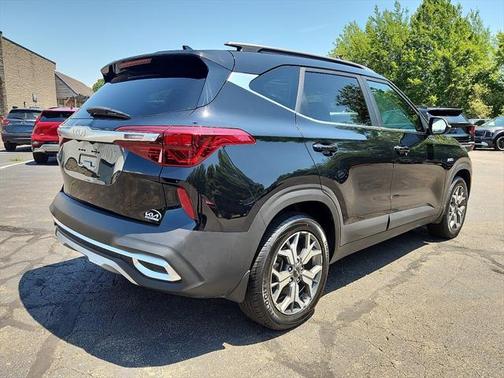 2022 Kia Seltos EX