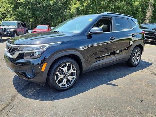 2022 Kia Seltos EX