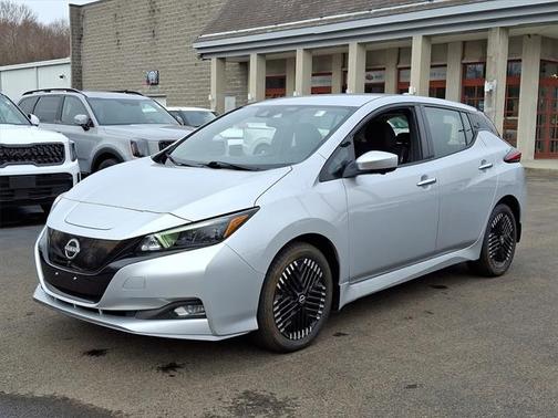2023 Nissan Leaf SV PLUS 60 kWh