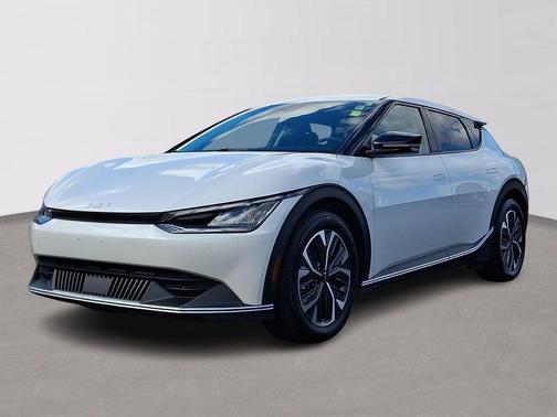 Snow White Pearl 2024 Kia EV6 Light Long Range