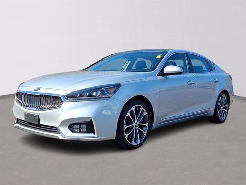 2018 Kia Cadenza Technology