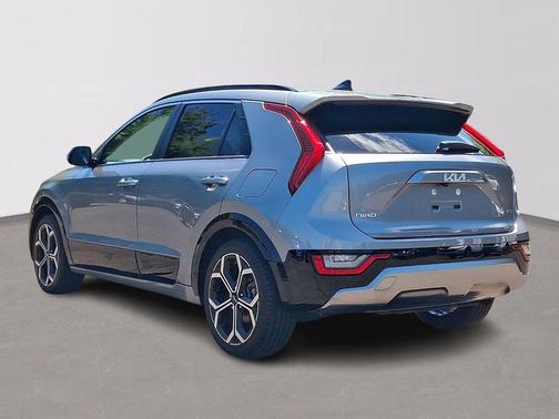 Steel Gray 2023 Kia Niro Touring