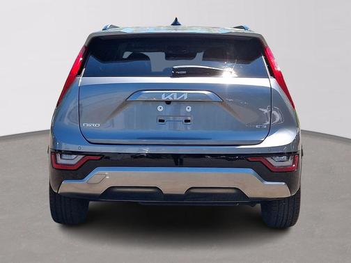 Steel Gray 2023 Kia Niro Touring
