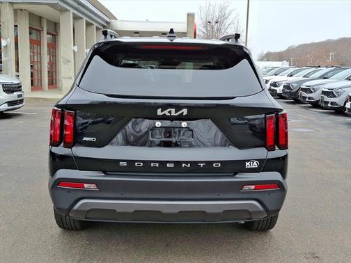 2022 Kia Sorento S