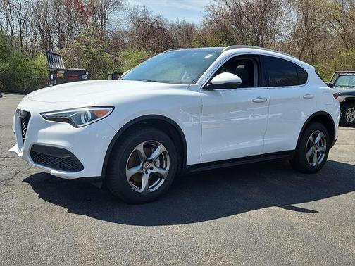 2019 Alfa Romeo Stelvio Base