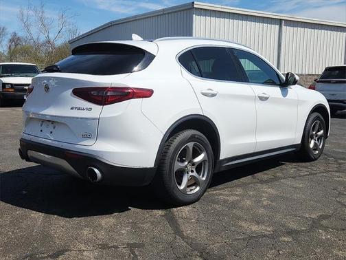 2019 Alfa Romeo Stelvio Base