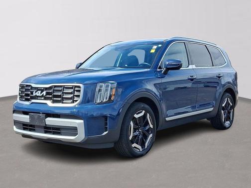 Midnight Lake Blue 2023 Kia Telluride S