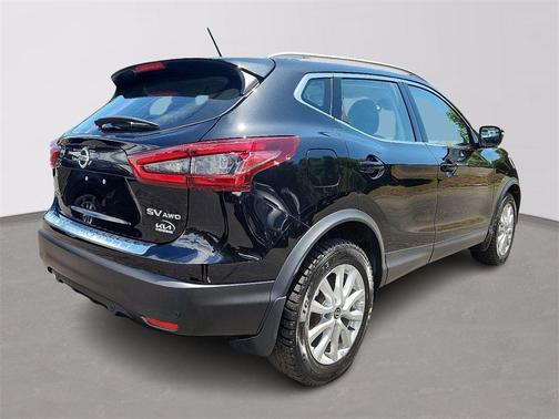 2021 Nissan Rogue Sport SV