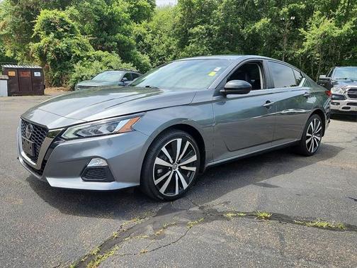 2022 Nissan Altima SR Intelligent AWD