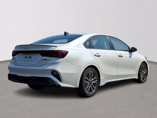 Snow White Pearl 2023 Kia Forte GT-Line