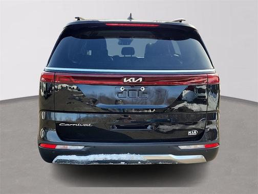 2022 Kia Carnival SX