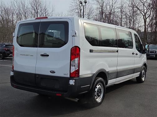 2022 Ford Transit-350 XL