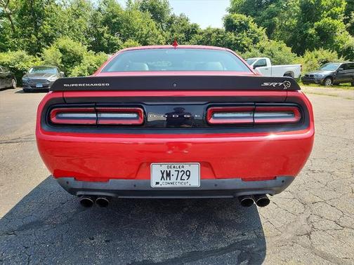 2015 Dodge Challenger SRT Hellcat